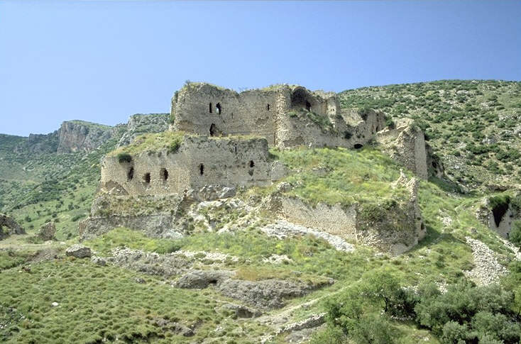 Sie hat schwer unter der Zerst�rung gelitten. 