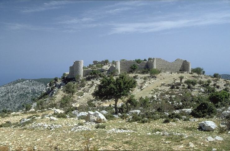 Das Berauschende, das den Ank�mmling v�llig in den Bann zieht, ist die grandiose Landschaft, in die die Festung eingebettet liegt